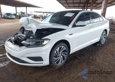 2021 Volkswagen Jetta 1.4T Sel z USA, uszkodzony, nr VIN 3VWE57BU2MM051094